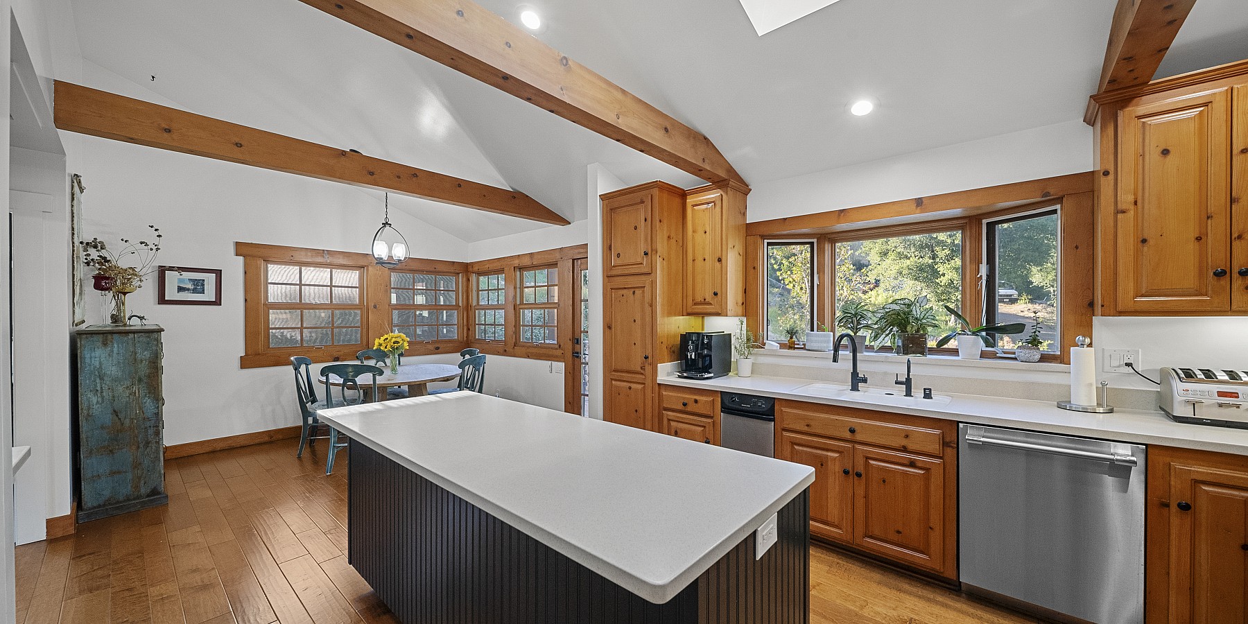 2315 Terrace Lane, Agoura Hills, CA 91301