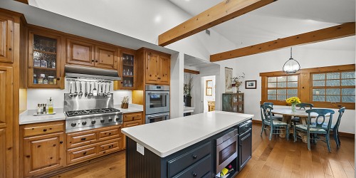 2315 Terrace Lane, Agoura Hills, CA 91301