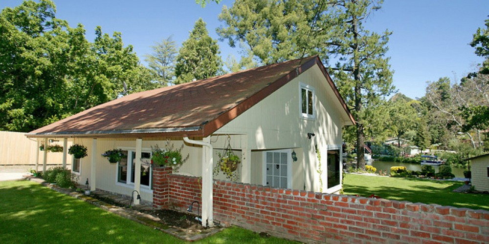 2210 Triunfo Pl, Agoura, CA 91301